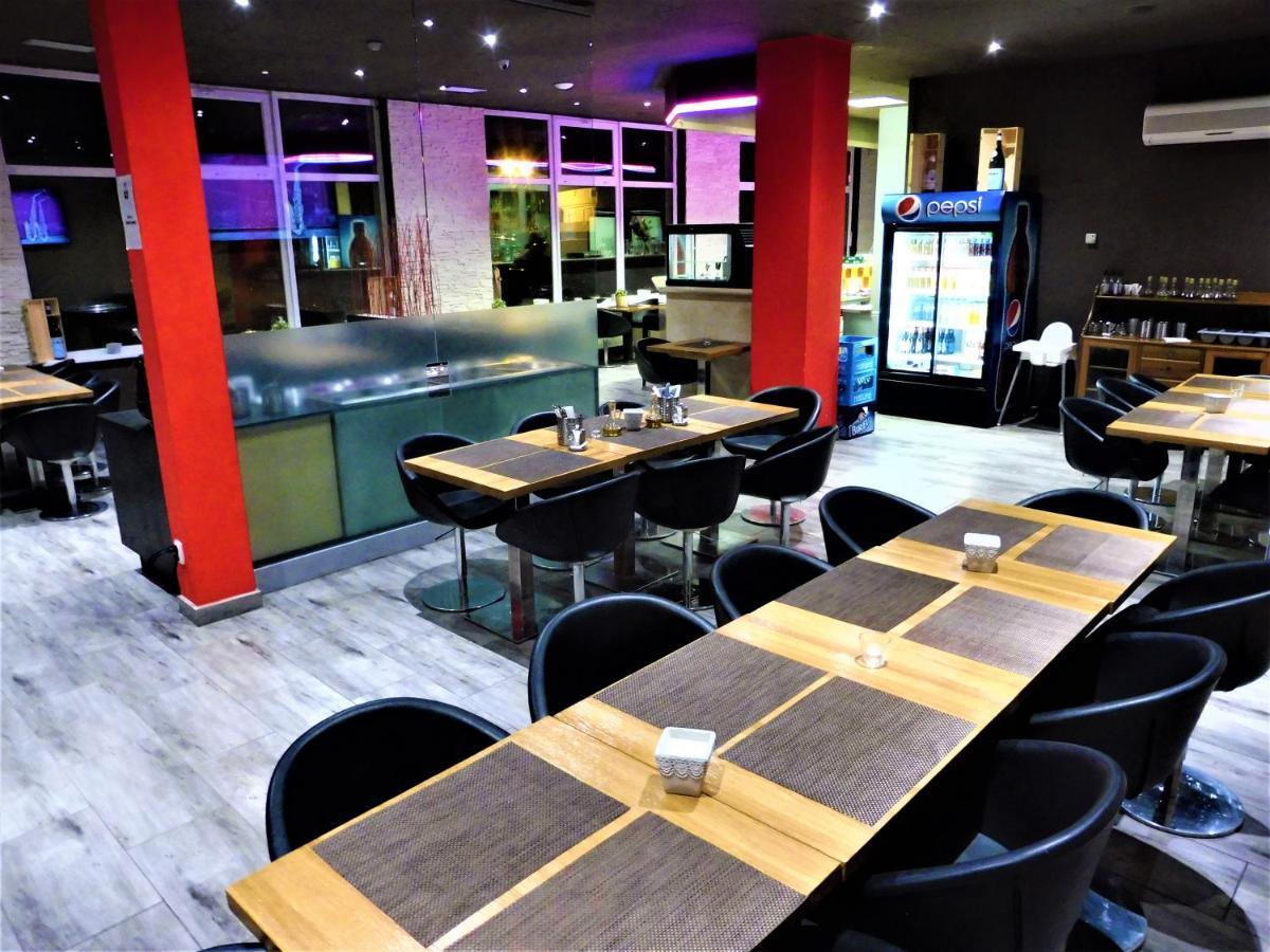 Hotel Joker Obrnice Buitenkant foto
