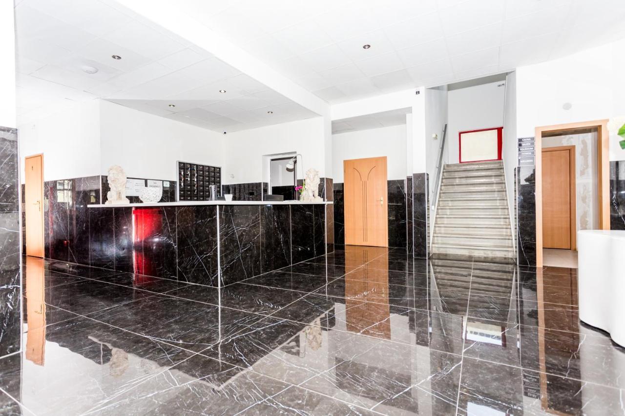 Hotel Joker Obrnice Buitenkant foto