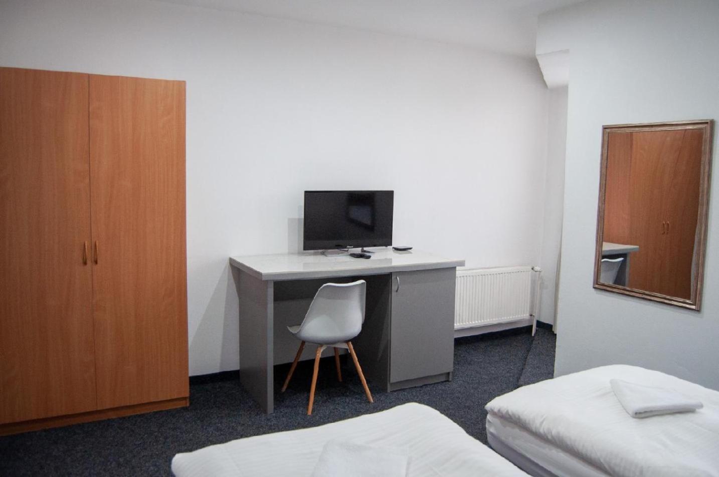 Hotel Joker Obrnice Buitenkant foto