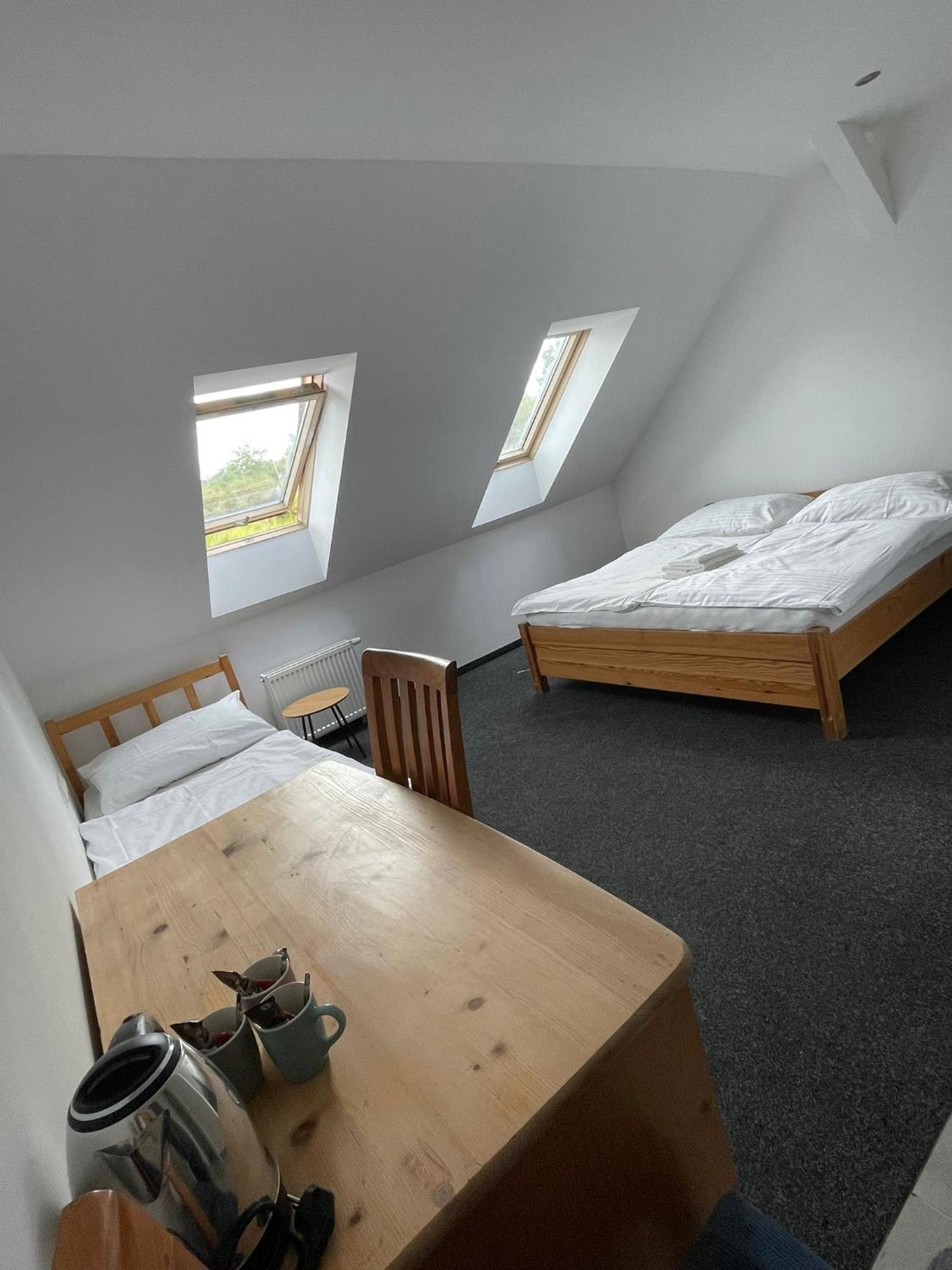 Hotel Joker Obrnice Buitenkant foto